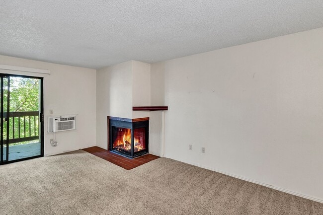 Building Photo - Cozy 2-Bedroom Condo Near CMU & St. Mary’s...