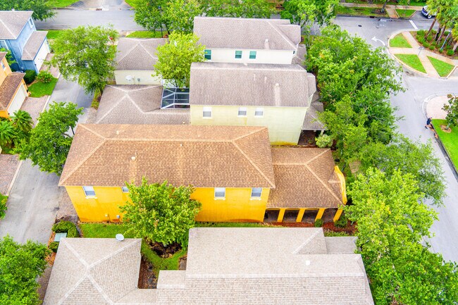 Building Photo - 2567 SE Ruskin Dr