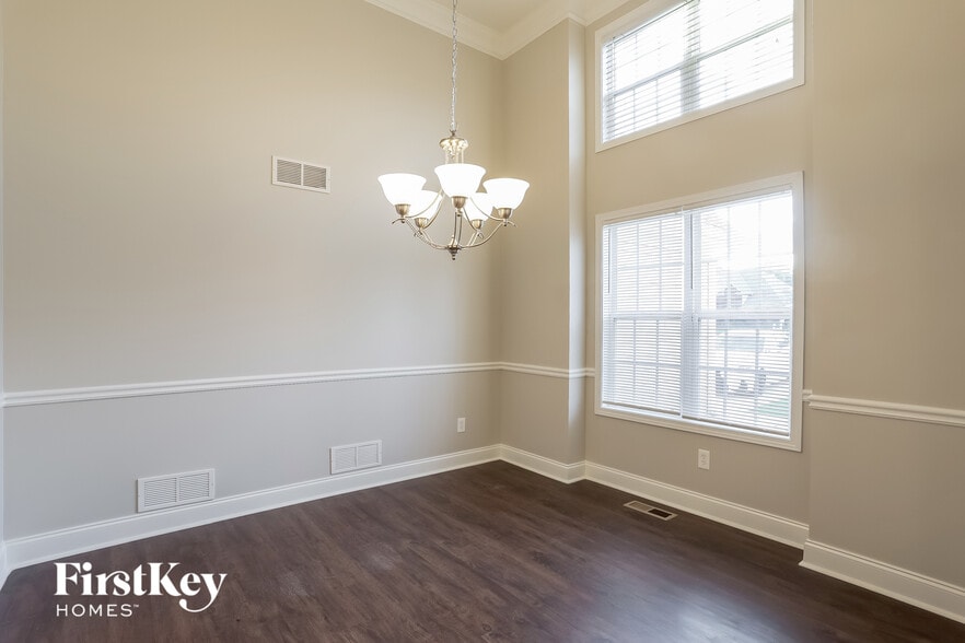 Building Photo - 125 Devynwood Ct