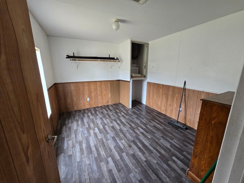 Building Photo - 307 Cutts Rd