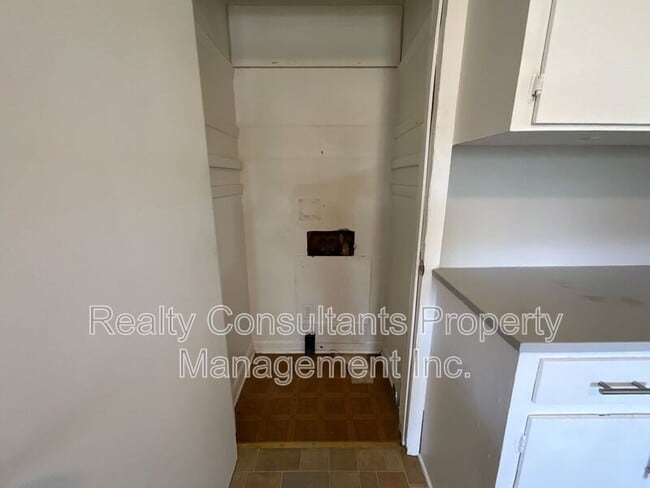 Building Photo - 1533 Beaucrest Ave