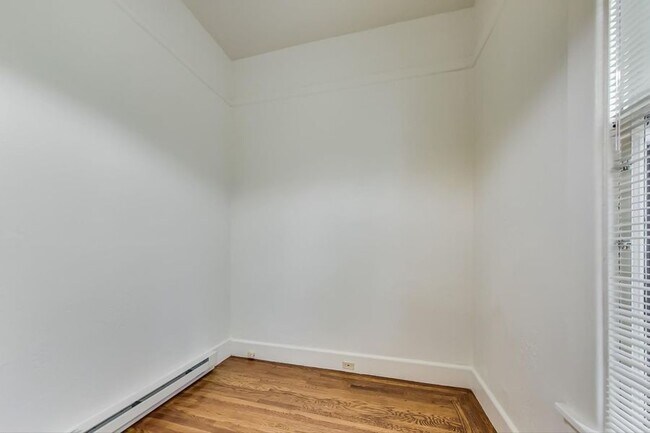 Building Photo - 159 Emerson St