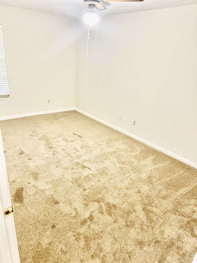 Building Photo - 6745 SW 45th Ave