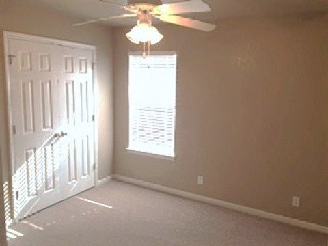 Building Photo - Spacious Duplex for Rent – Close to Clear ...