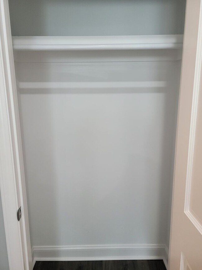 Building Photo - 506 Watauga Ave