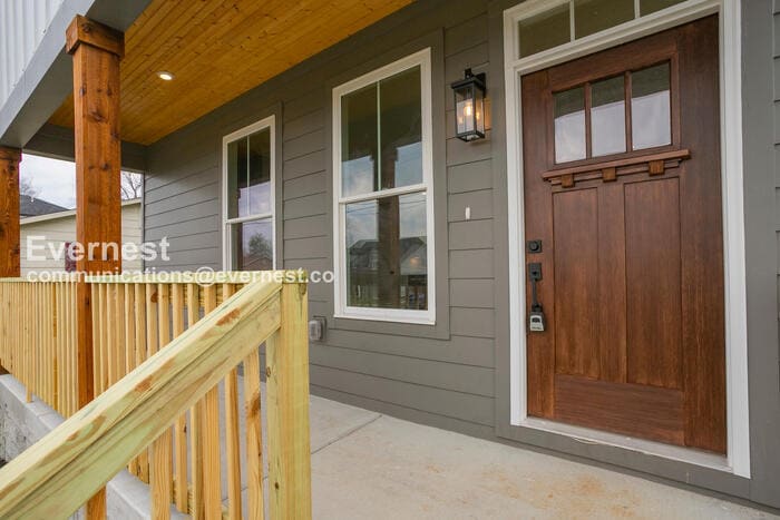 Building Photo - 1612 23rd Ave N