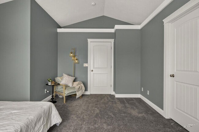 Building Photo - 1150 Hammerstone Dr