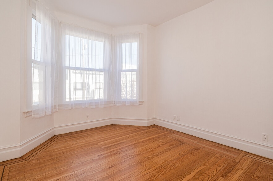 Building Photo - 237 Balboa St