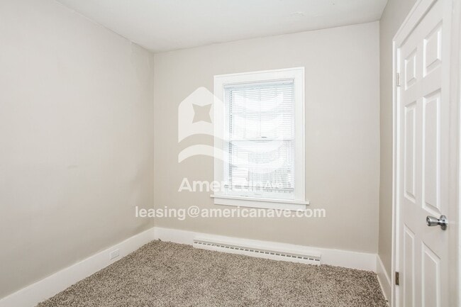 Building Photo - 202 E Ewing Ave