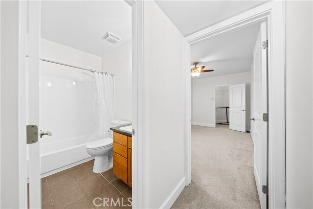 Building Photo - 10982 Roebling Ave