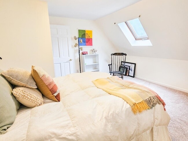 Building Photo - 34 Hidden Meadows Ln