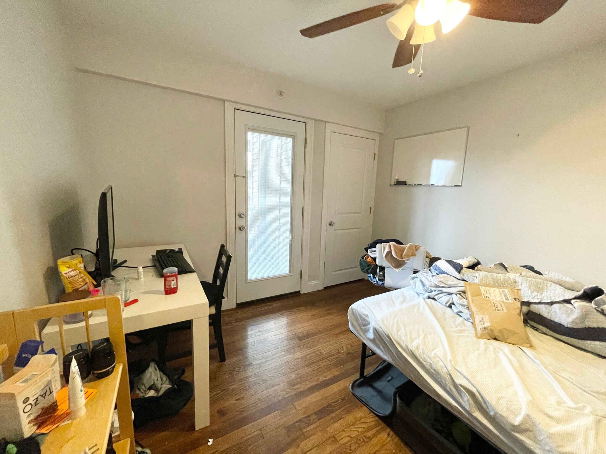 Building Photo - 800 Parker St