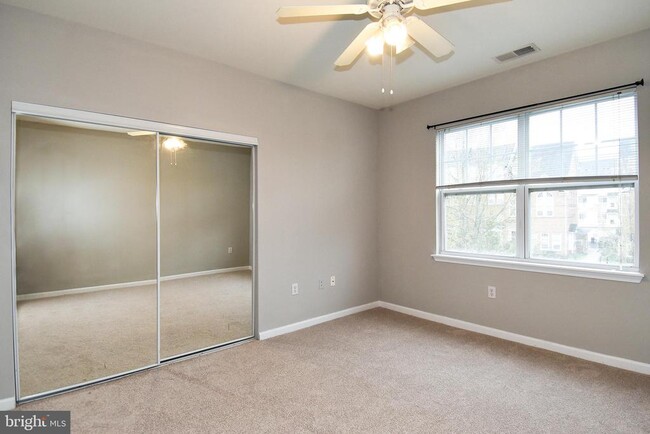 Building Photo - 13504 Derry Glen Ct