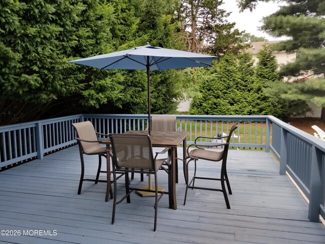 Building Photo - 1210 Tuxedo Pl