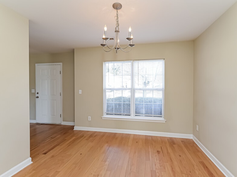 Building Photo - 3579 Thornaby Cir