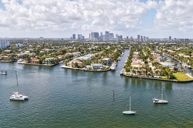 Building Photo - 153 N Seabreeze Blvd