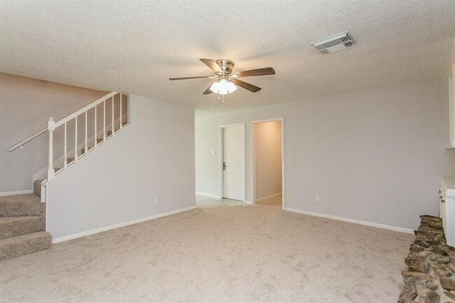 Building Photo - Beautifully renovated 4 bedroom home in a great subdivision