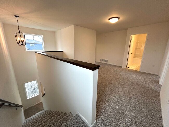 Building Photo - Spacious & Stylish 3-Bed Home with Modern Finishes and Attached 2-Stall Garage