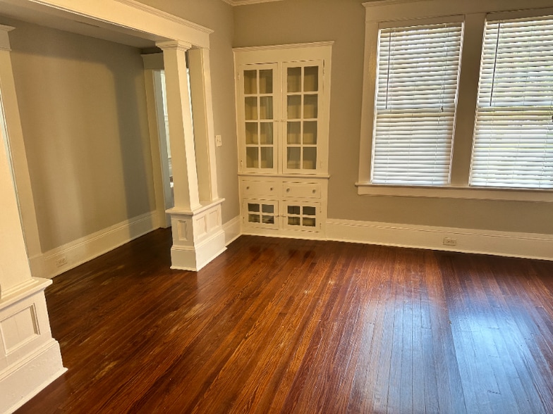 Building Photo - 2259 Post St