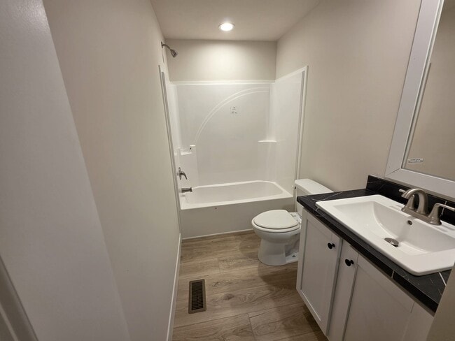 Building Photo - 175 N Michigan Ave