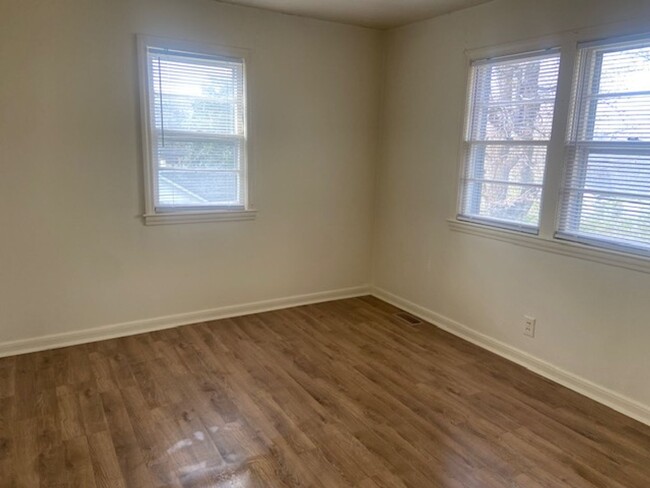 Building Photo - Pigeon Forge 37863 - 2 bedroom, 1 bath hom...