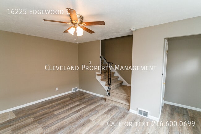 Building Photo - 16225 Edgewood Ct