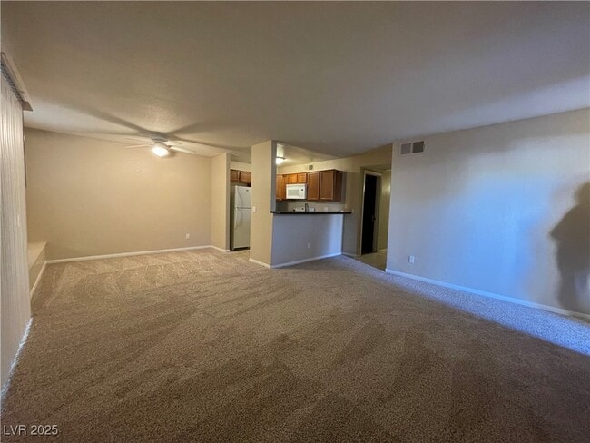 Building Photo - 9325 W Desert Inn Rd