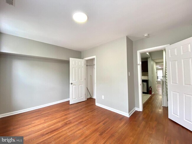 Building Photo - 1504 Willington St