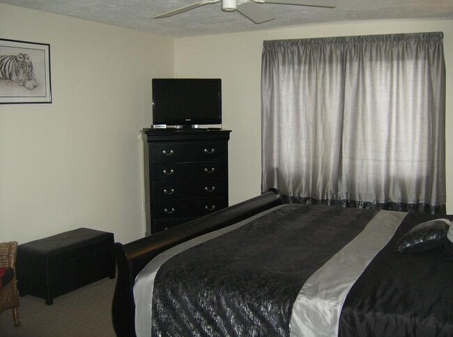 Building Photo - 151 Coolidge Ave