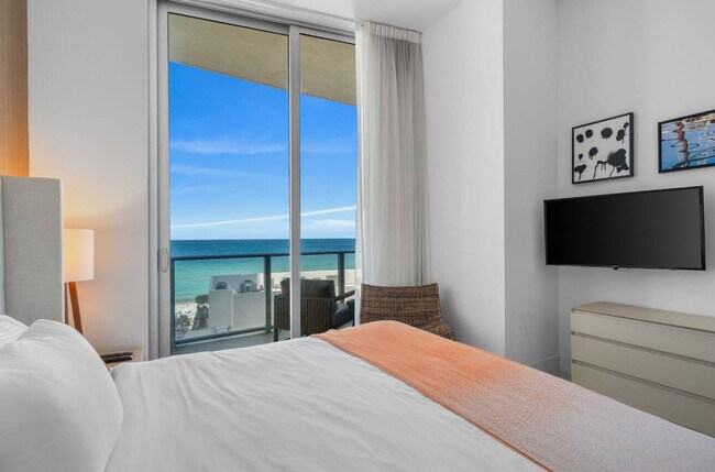 Building Photo - 4111 S Ocean Dr