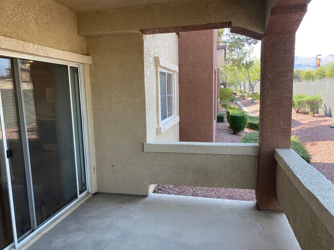 Building Photo - Summerlin!!! Gated!! Downstairs unit!! Tan...