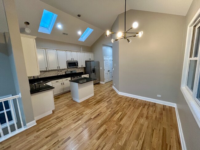 Building Photo - 5333 S Calumet Ave