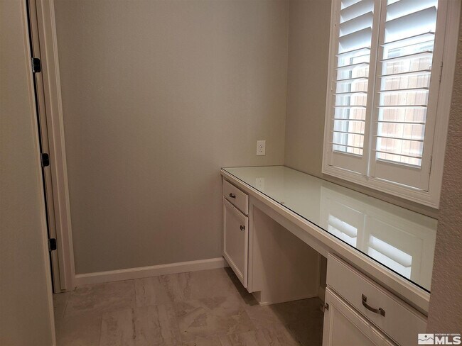 Building Photo - 9485 Hawkshead Rd