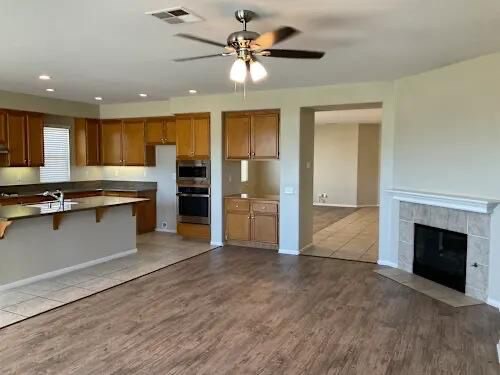 Building Photo - 5099 Pamplona Ave