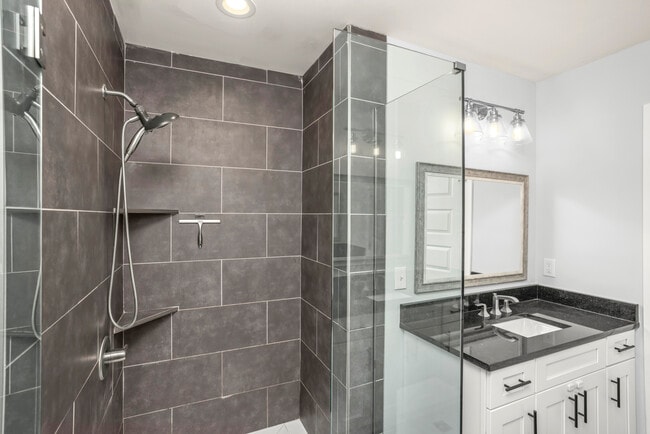 Building Photo - 1429 Litton Ave