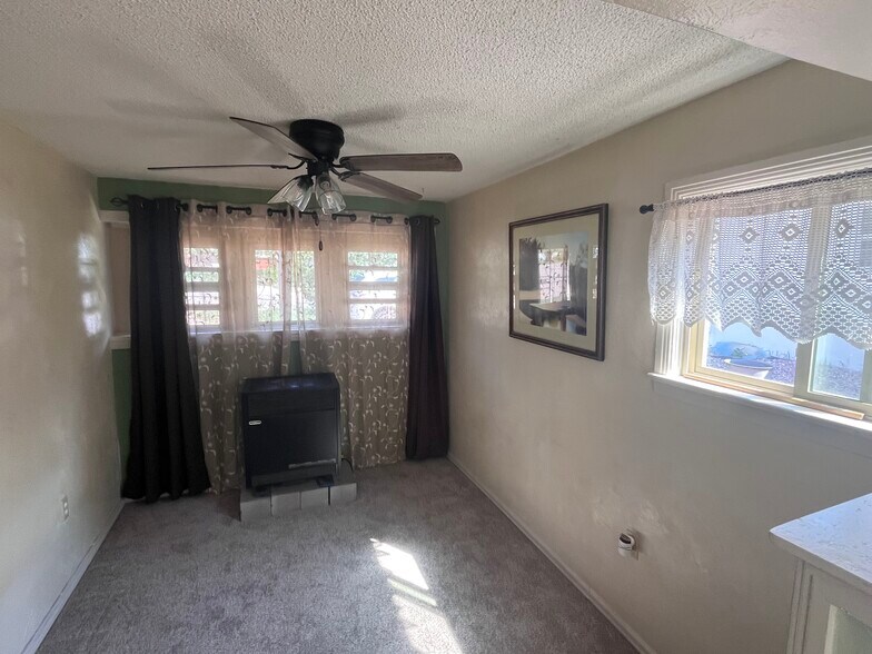 Living Room - 1824 E San Rafael St