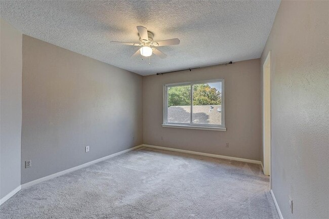 Building Photo - 20642 Laurel Lock Dr