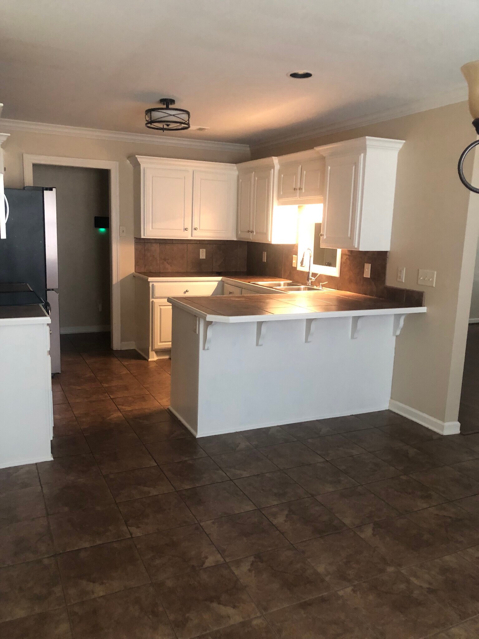 Building Photo - 70 Chateaus Ln