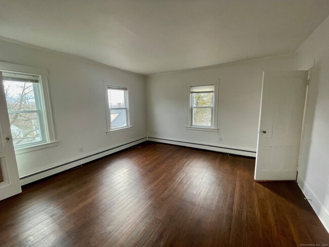 Building Photo - 14 Berrian Pl