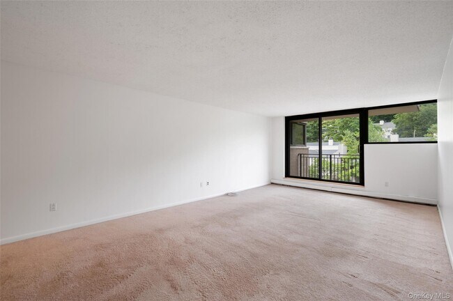 Building Photo - 25 Rockledge Ave