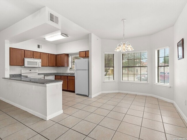 Building Photo - 6160 Eckhert Rd