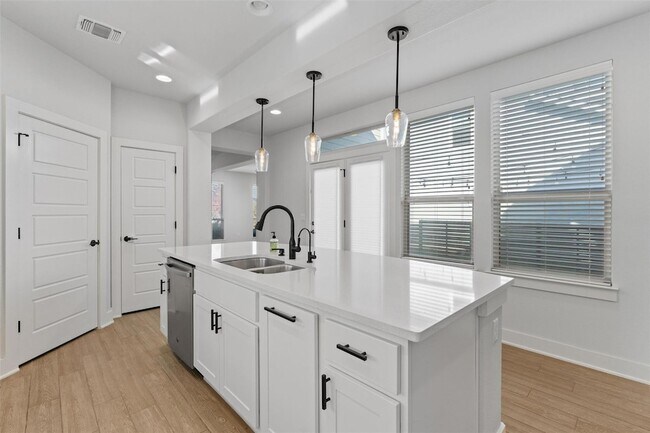 Building Photo - 8707 Alderman Dr.