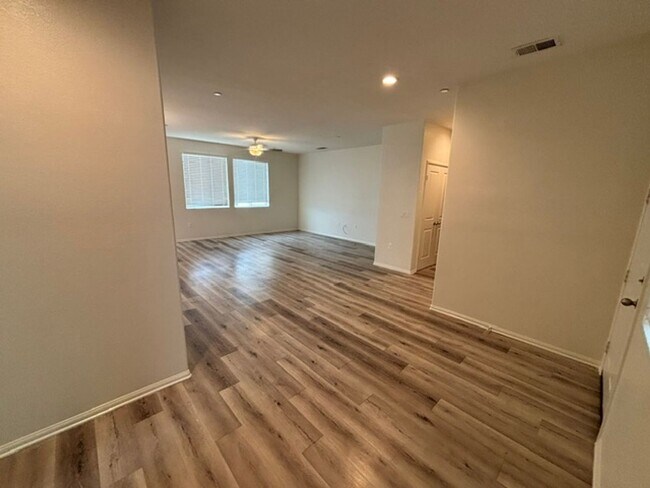 Building Photo - 210 Monterey St