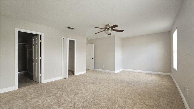 Building Photo - 12706 Somerset Oaks St
