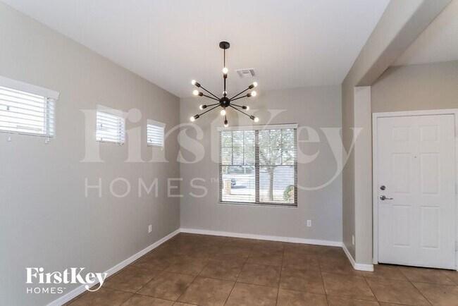 Building Photo - 4741 S Antonio