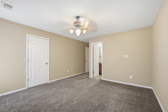 Building Photo - 4417 N 106th St