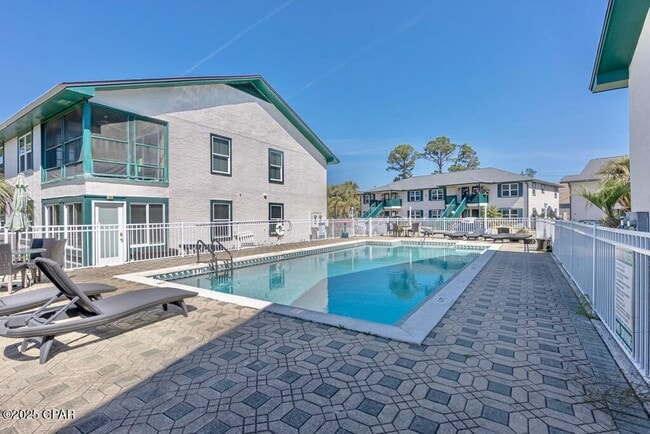 Building Photo - 7813 N Lagoon Dr