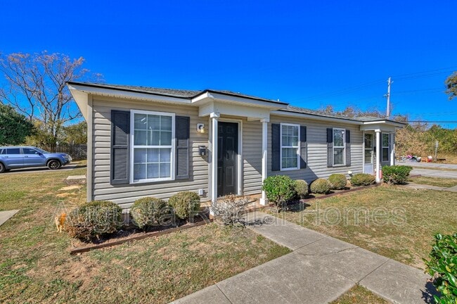 Building Photo - 1718 Hicks St