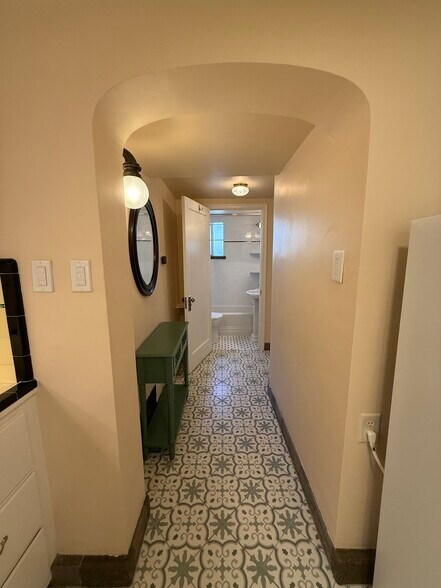 Building Photo - 452 S 800 E