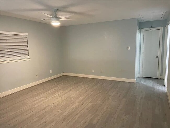 Building Photo - 6310 Hall Pond Ct